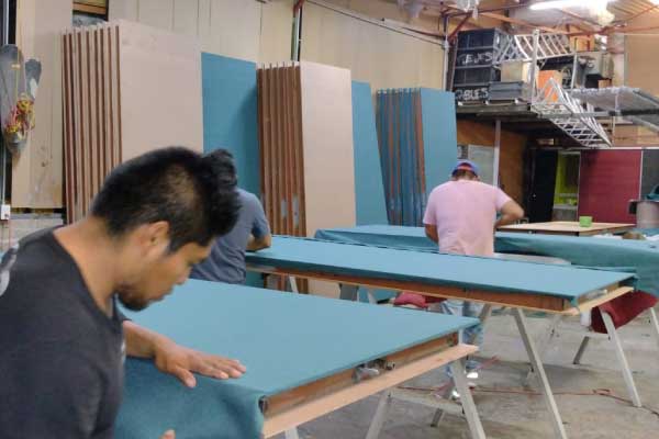 Tapizado de mamparas móviles